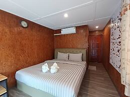 Riverside Hill Resort & Restaurant