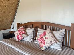 Riverside Hill Resort & Restaurant