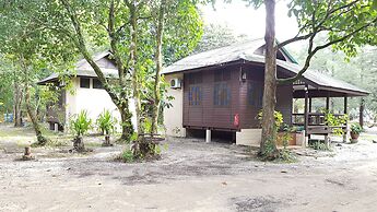 Pandan Laut Beach Resort