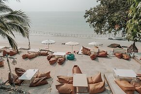 Sangthian Beach Resort