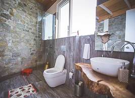 Seclude Ramgarh, Cliff's Edge