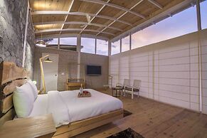 Seclude Ramgarh, Cliff's Edge