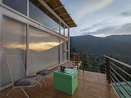 Seclude Ramgarh, Cliff's Edge