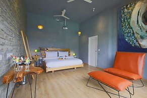 Seclude Ramgarh, Cliff's Edge