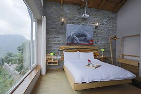 Seclude Ramgarh, Cliff's Edge