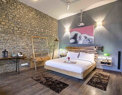 Seclude Ramgarh, Cliff's Edge