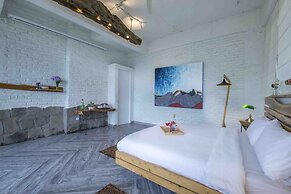 Seclude Ramgarh, Cliff's Edge