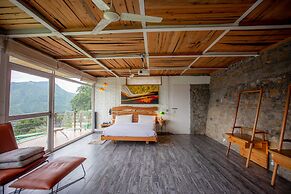 Seclude Ramgarh, Cliff's Edge