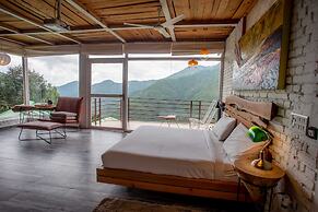 Seclude Ramgarh, Cliff's Edge