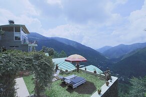 Seclude Ramgarh, Cliff's Edge