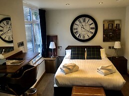 Inn at Cheltenham Parade