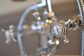 Inn at Cheltenham Parade