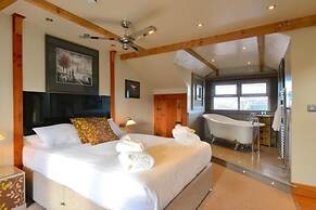 Inn at Cheltenham Parade