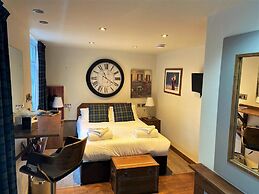 Inn at Cheltenham Parade