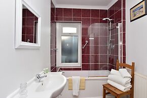 Inn at Cheltenham Parade