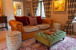 Stone House Hotel
