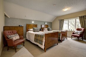 Stone House Hotel