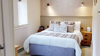 Stone House Hotel