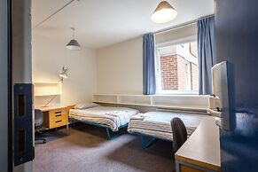 LSE Carr-Saunders Hall - Campus Accommodation