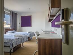 LSE Carr-Saunders Hall - Campus Accommodation