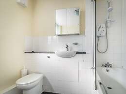 LSE Carr-Saunders Hall - Campus Accommodation