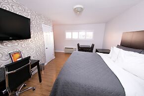 Metropolitan Inn & Suites