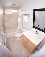 Metropolitan Inn & Suites