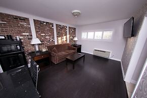 Metropolitan Inn & Suites