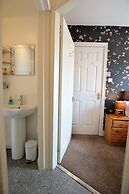 All Seasons Guest House