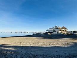 Albohera Playa hotel by Belvilla Resorts