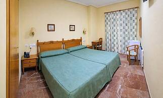 Albohera Playa hotel by Belvilla Resorts
