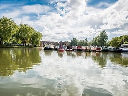 Peartree Lodge Waterside