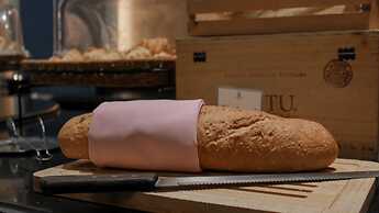 Krungsri River Hotel