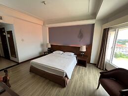 Krungsri River Hotel