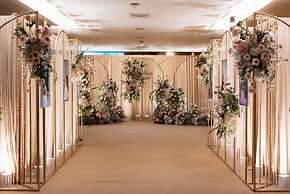 Krungsri River Hotel