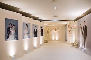 Krungsri River Hotel