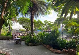 Krungsri River Hotel