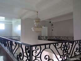 Emiramona Garden Hotel