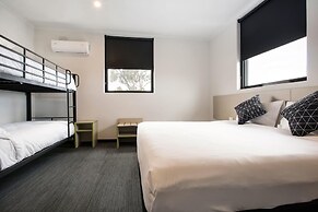 Nightcap at St Albans Hotel