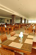 Uniland Golf & Resort