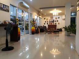 S2S Queen Trang Hotel