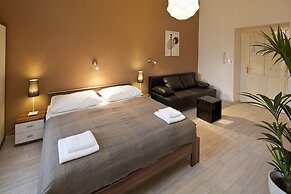 Old Town - Dusni Apartments