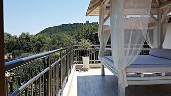 Studios & Apartments Efrosini