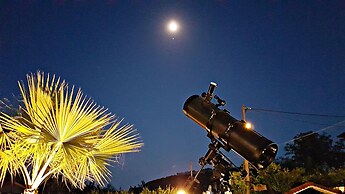 Studios & Apartments Efrosini