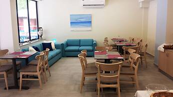 Studios & Apartments Efrosini