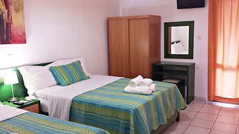 Studios & Apartments Efrosini