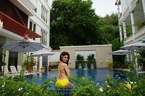 Valley Mountain Hotel