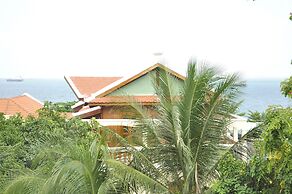 Valley Mountain Hotel