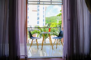 Valley Mountain Hotel