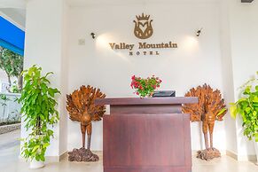 Valley Mountain Hotel